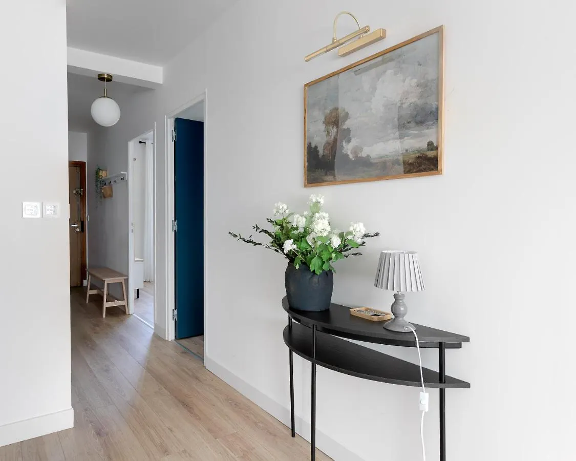 Logement 2 Chambres Spacieux Lit King Verdun Parking Gratuit Valence  0*, Valence (Drome)