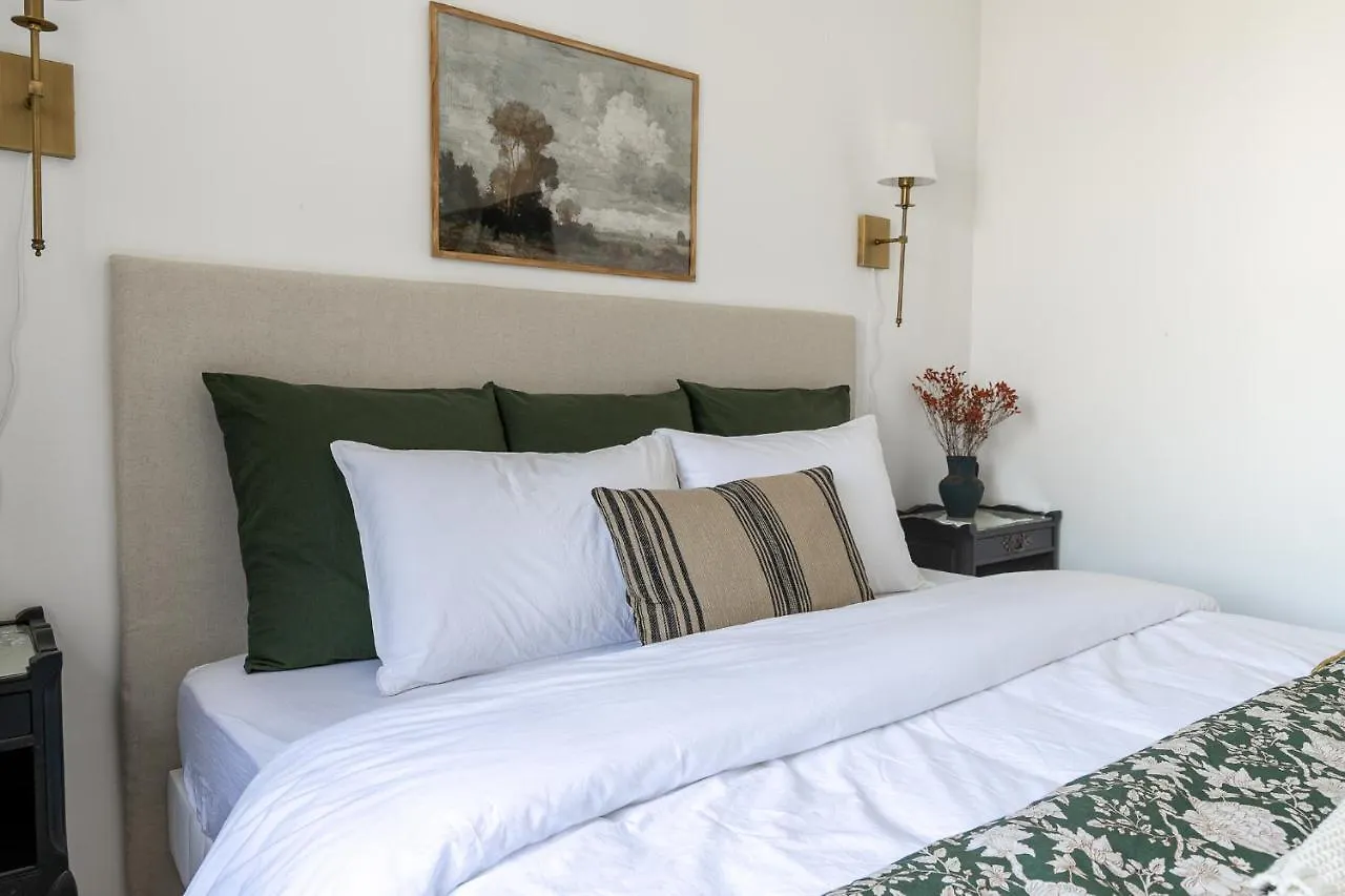 Logement 2 Chambres Spacieux Lit King Verdun Parking Gratuit Valence  0*, Valence (Drome)