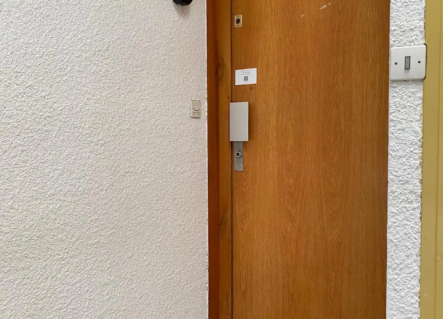 Logement 2 Chambres Spacieux Lit King Verdun Parking Gratuit Valence  0*, Valence (Drome)